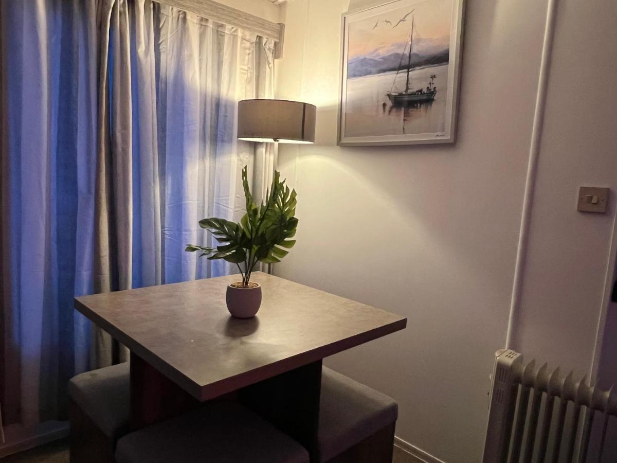 Forest & Beach Access Naish Park Apartment New Milton Exterior foto